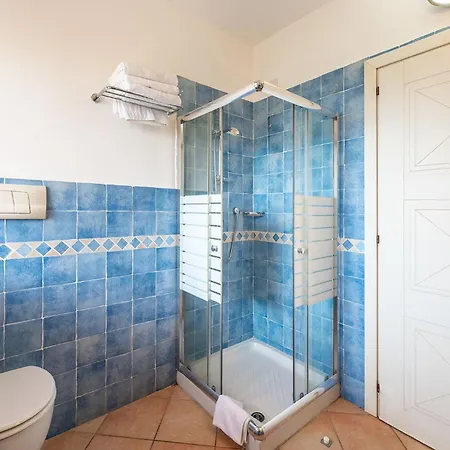 Relaxing Baia Dei Mirti B4 1 Bedroom Sleeps 4 -bilo-4 Apartment Vignola Mare