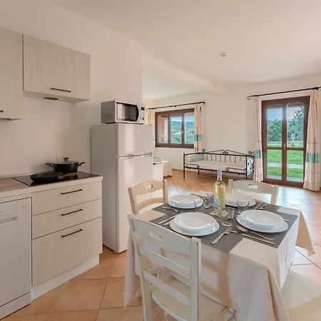 Relaxing Baia Dei Mirti B4 1 Bedroom Sleeps 4 -bilo-4 Apartment