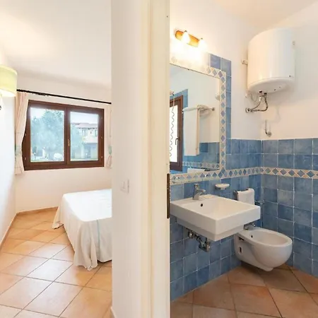Relaxing Baia Dei Mirti B4 1 Bedroom Sleeps 4 -bilo-4 Apartment *