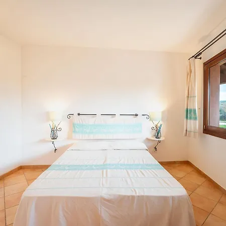 Apartmán Relaxing Baia Dei Mirti B4 1 Bedroom Sleeps 4 -bilo-4 *