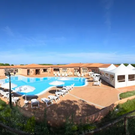 Relaxing Baia Dei Mirti B4 1 Bedroom Sleeps 4 -bilo-4 *