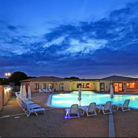 Relaxing Baia Dei Mirti B4 1 Bedroom Sleeps 4 -bilo-4 Vignola Mare