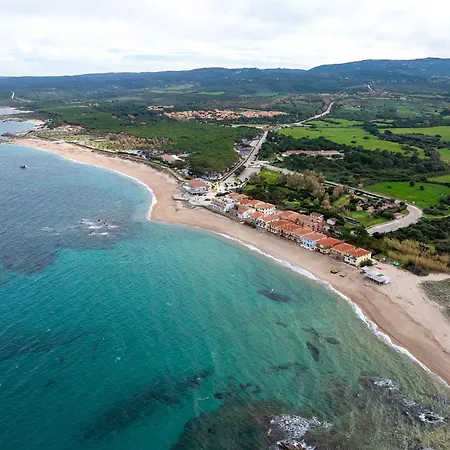 Relaxing Baia Dei Mirti B4 1 Bedroom Sleeps 4 -bilo-4 Apartmán *