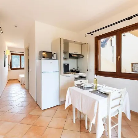Relaxing Baia Dei Mirti B4 1 Bedroom Sleeps 4 -bilo-4 *