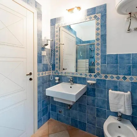 Relaxing Baia Dei Mirti B4 1 Bedroom Sleeps 4 -bilo-4 Vignola Mare