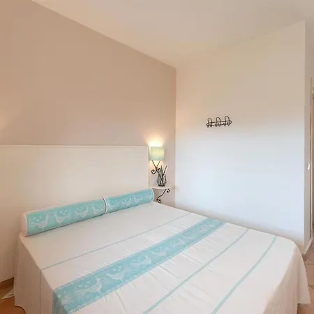Apartmán Relaxing Baia Dei Mirti B4 1 Bedroom Sleeps 4 -bilo-4