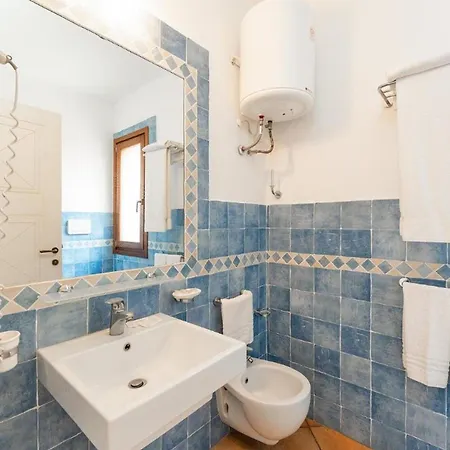 Relaxing Baia Dei Mirti B4 1 Bedroom Sleeps 4 -bilo-4 Vignola Mare